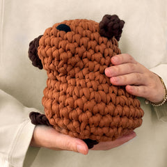 Hugh the Capybara Extra Squeezy Crochet Kit